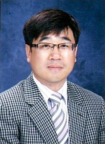 최진혁 교수 이미지