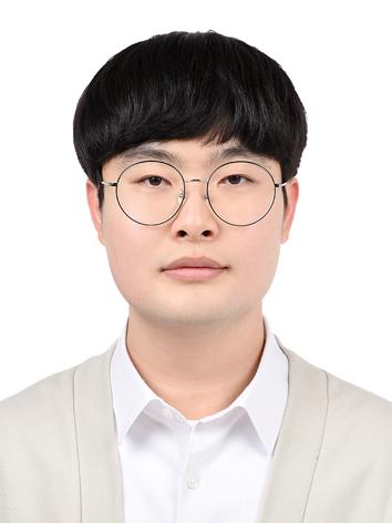 이신영 조교수 Image