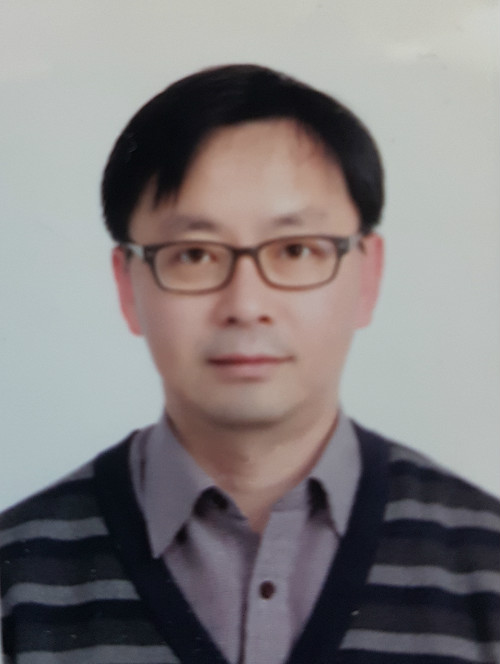 오태호 부교수 이미지