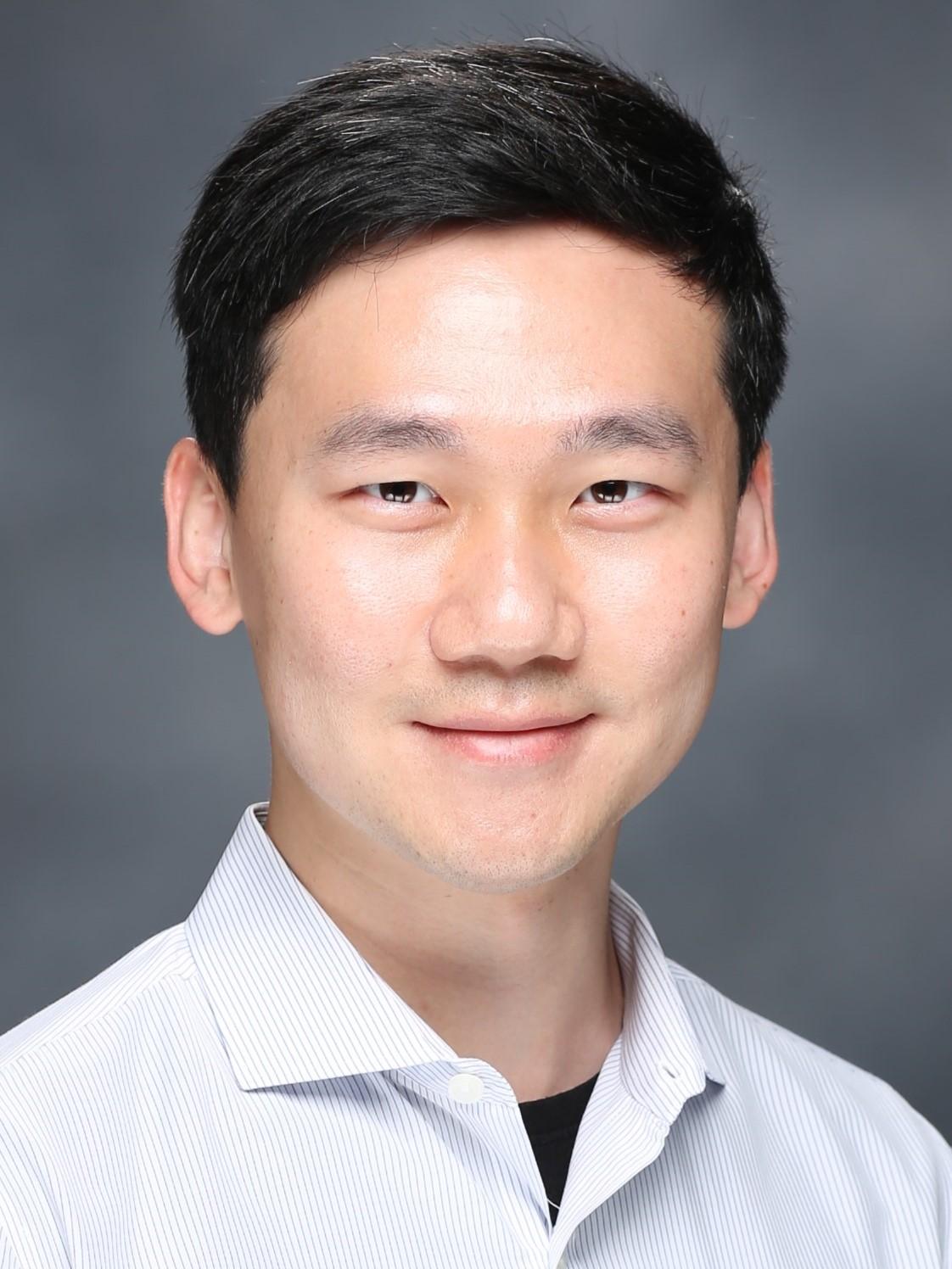 이현호 부교수 이미지