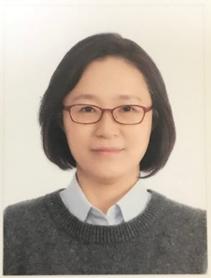 진은진 부교수 이미지