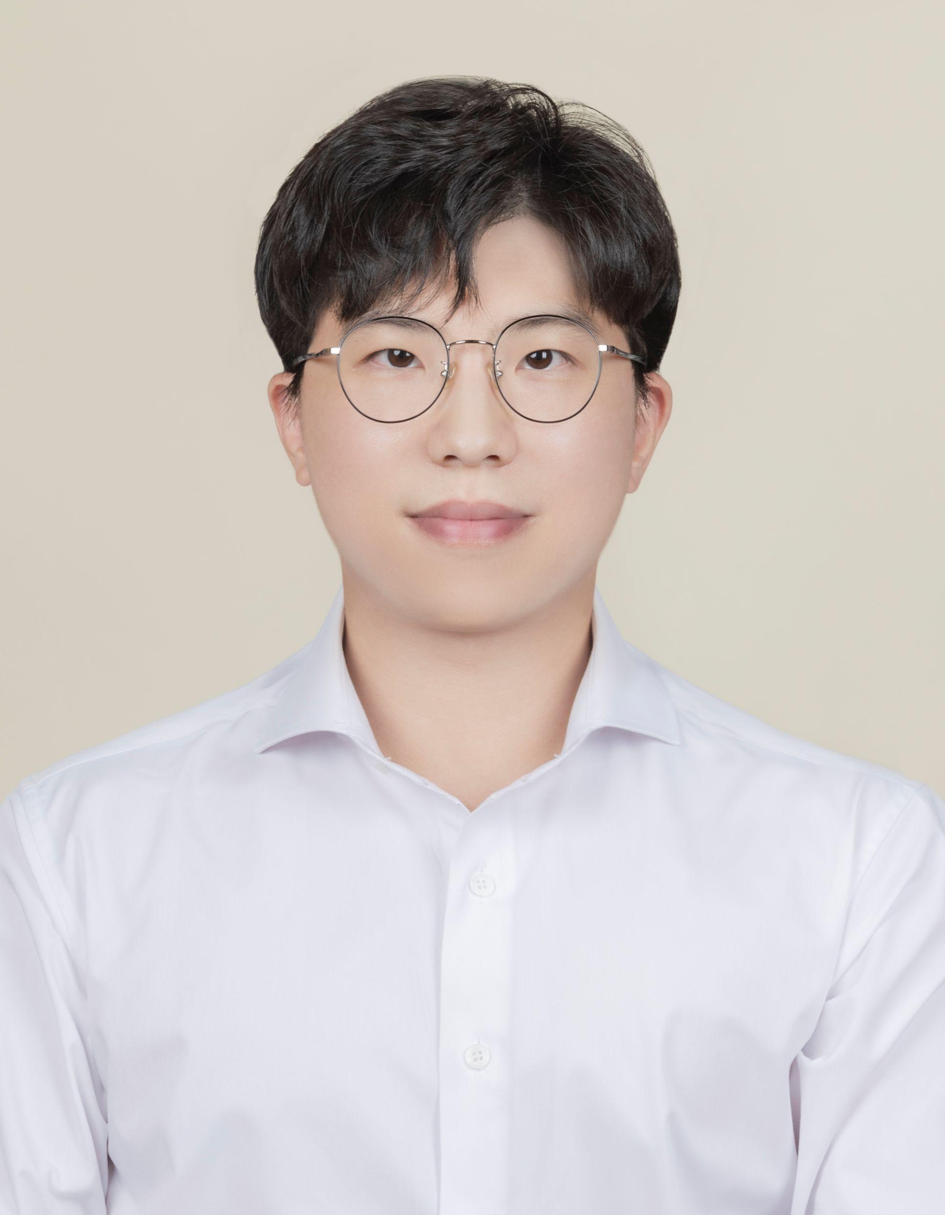 김강민 조교수 이미지